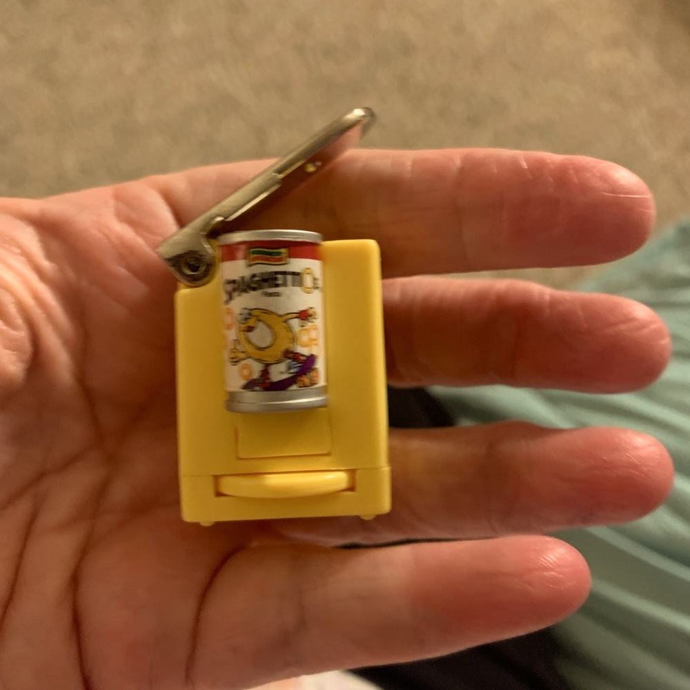 Vintage TYCO kitchen littles 1996 can opener and spaghetti-os $15